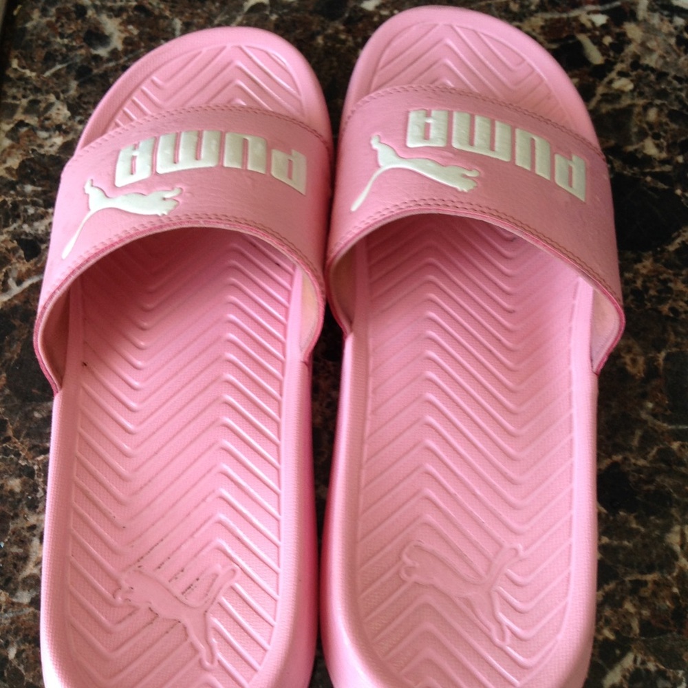 Puma slides - Picture 2 of 2